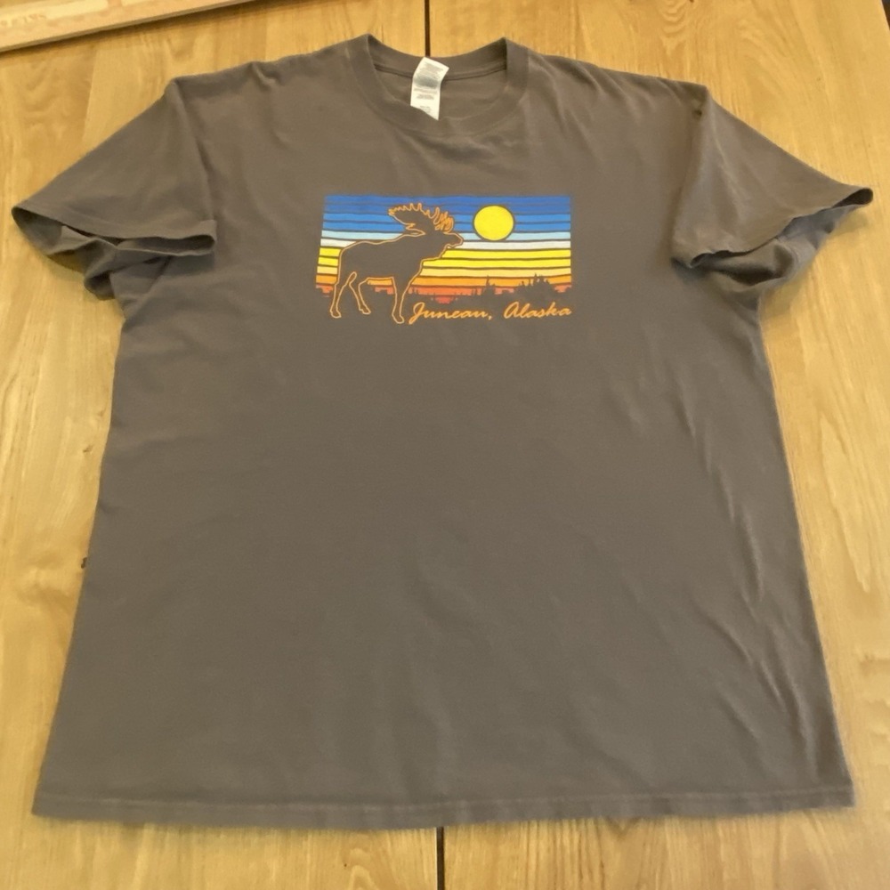 Juneau Alaska T-shirt Men's X-Large Gray Short Sleeve Sunset Moose